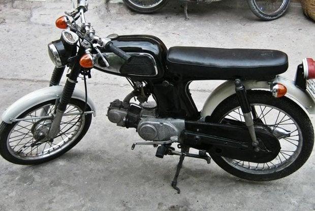 Choáng với giá xe côn vang bóng một thời Honda 67