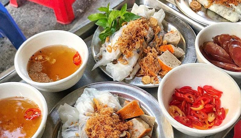 Top 8 quán bánh cuốn Hà Nội nức tiếng Hà Thành 