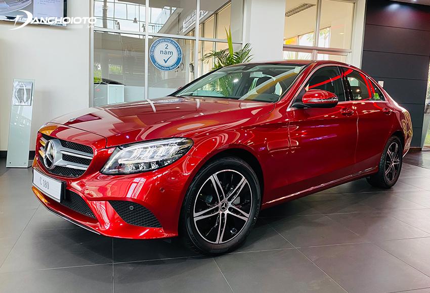 Mercedes C180 2024: Giá xe lăn bánh & đánh giá thông số kỹ thuật (7/2024)