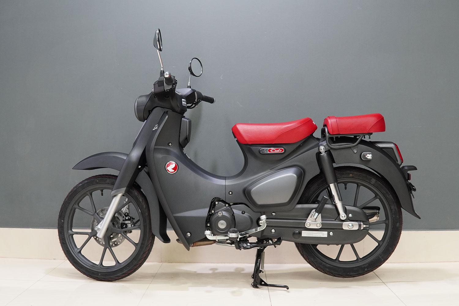 Honda Super Cub C125 đen nhám nhập khẩu Thái lan