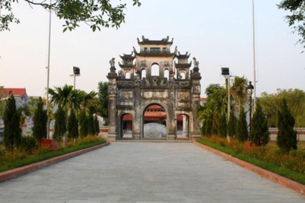 Về Lệ Mật ăn rắn - 1