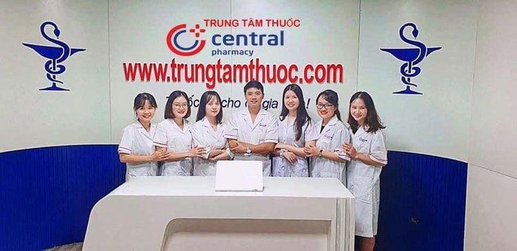 Trung tâm thuốc Central Pharmacy tư vấn dùng thuốc trị mụn hiệu quả