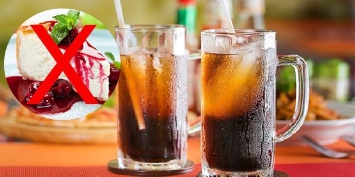 Coca Cola kỵ với thức ăn, đồ uống nào?